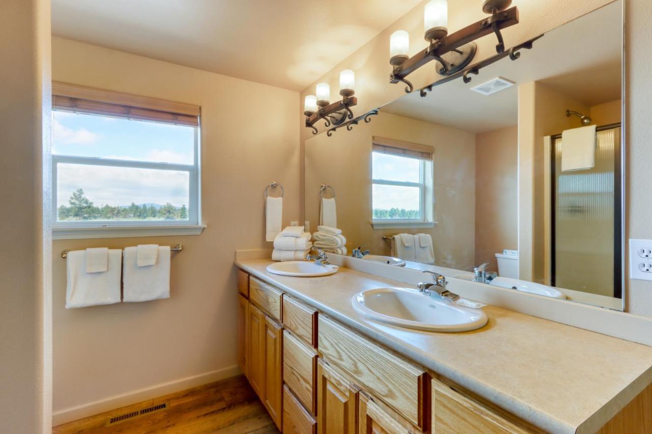 Meadow Walk Cabin La Pine Zewnętrze zdjęcie